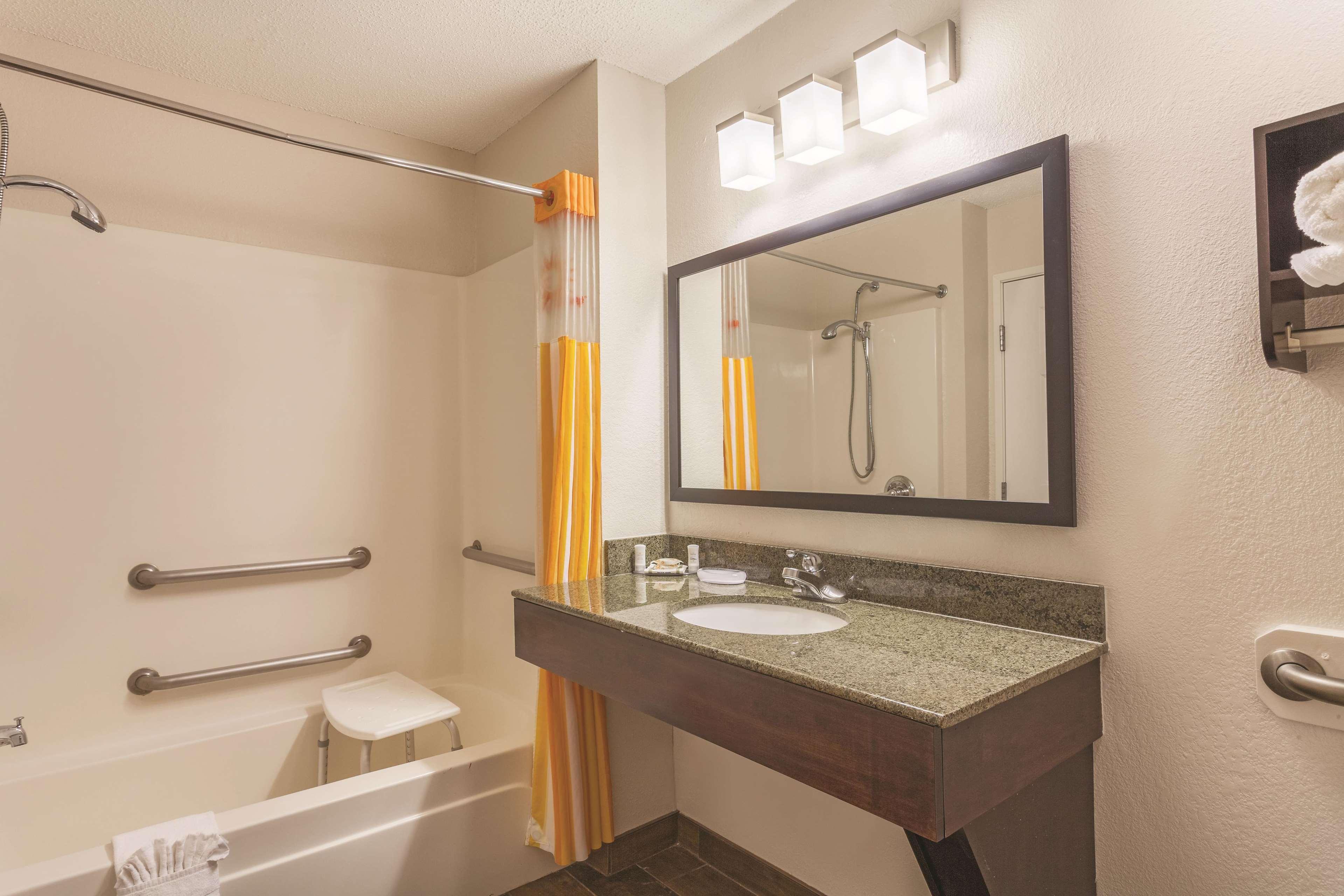 La Quinta By Wyndham Elizabethtown Ξενοδοχείο Εξωτερικό φωτογραφία