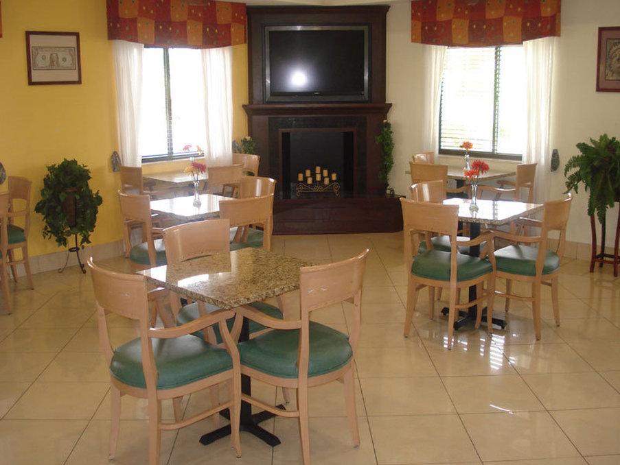 La Quinta By Wyndham Elizabethtown Ξενοδοχείο Εξωτερικό φωτογραφία